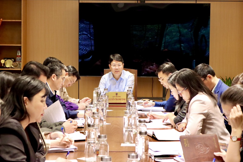 Thứ trưởng Nguyễn Thanh Tịnh làm việc với Văn phòng Bộ về nhiệm vụ công tác quý I/2026